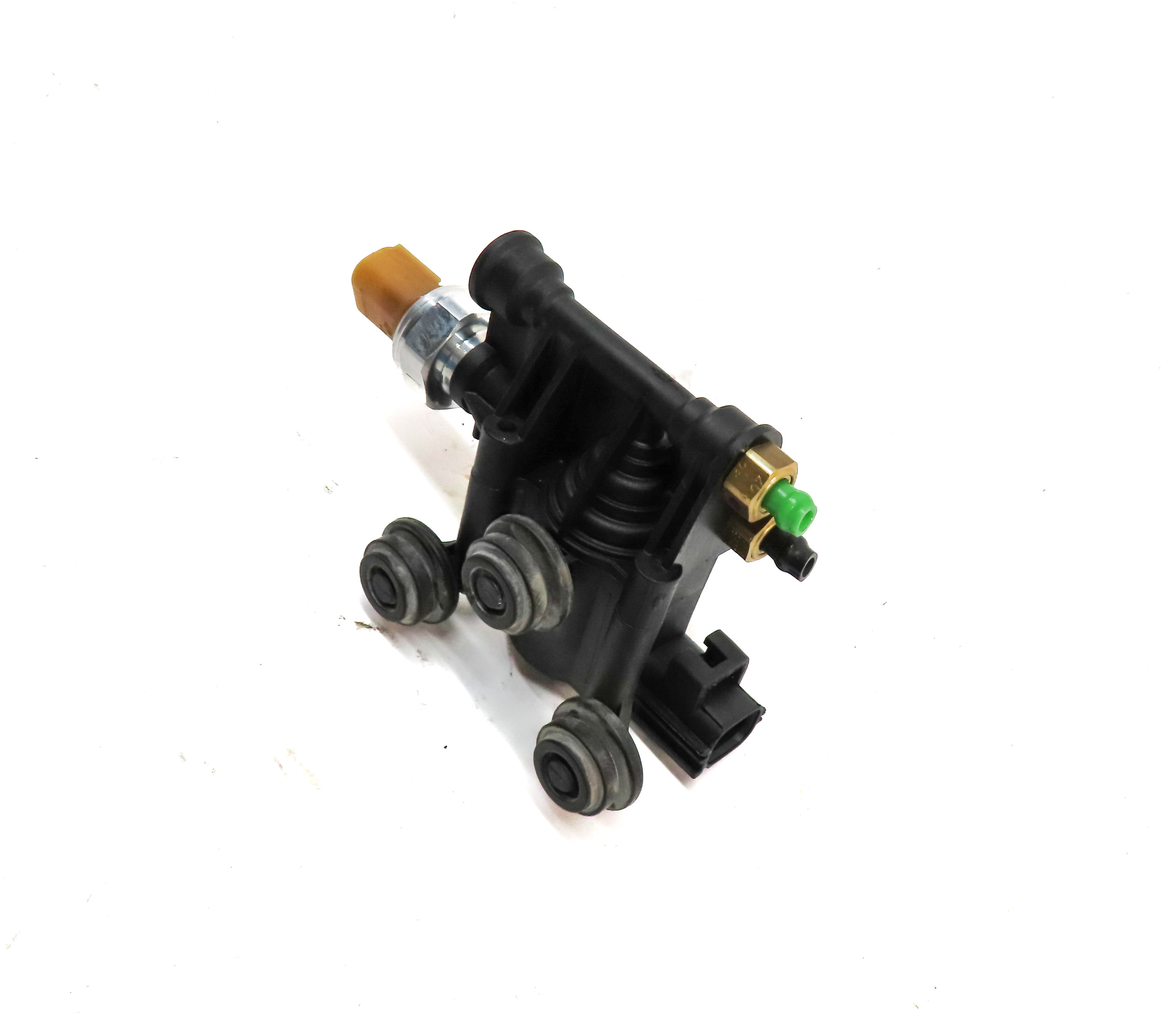 2010 RANGE ROVER (L322) AIR COMPRESSOR SYSTEM SUSPENSION TRANSFER RELIEF VALVE — exact item pictured